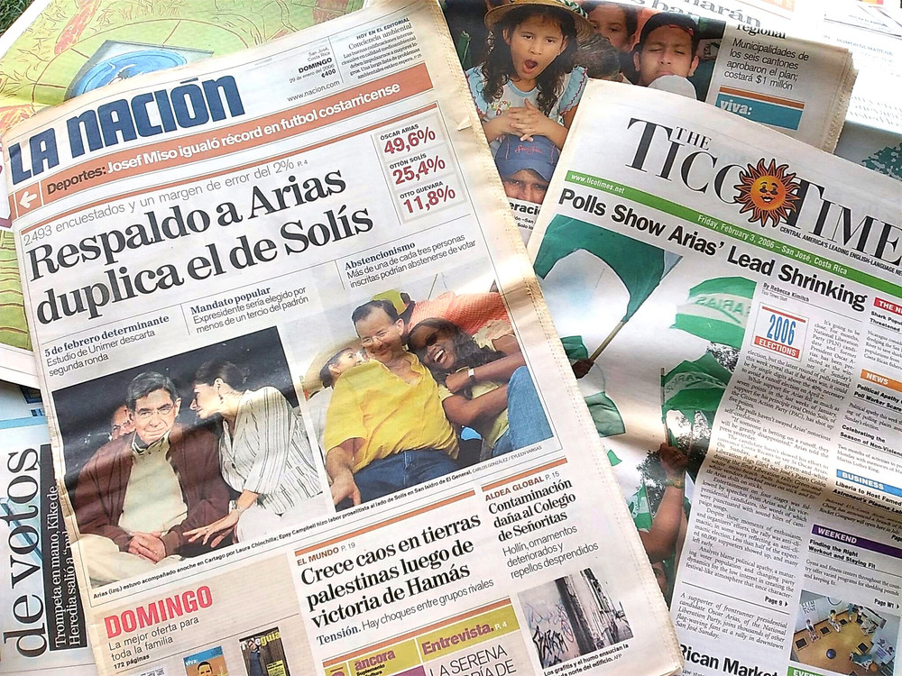 現地新聞コレクション（La Nación、The Tico Times等）