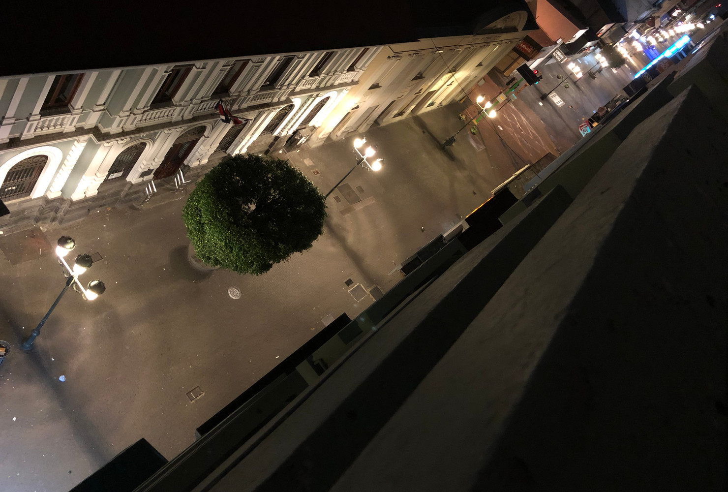 サンホセ・アベニーダセントラルの夜景