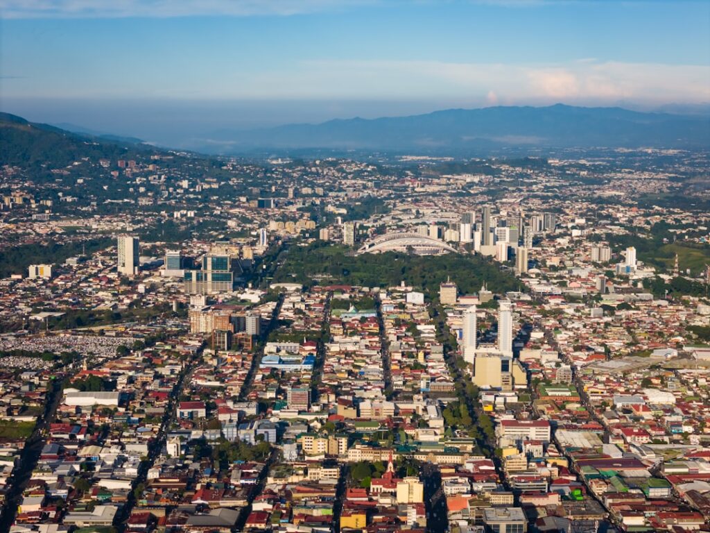 現在の画像に代替テキストがありません。ファイル名: costa-rica-20260505.jpg